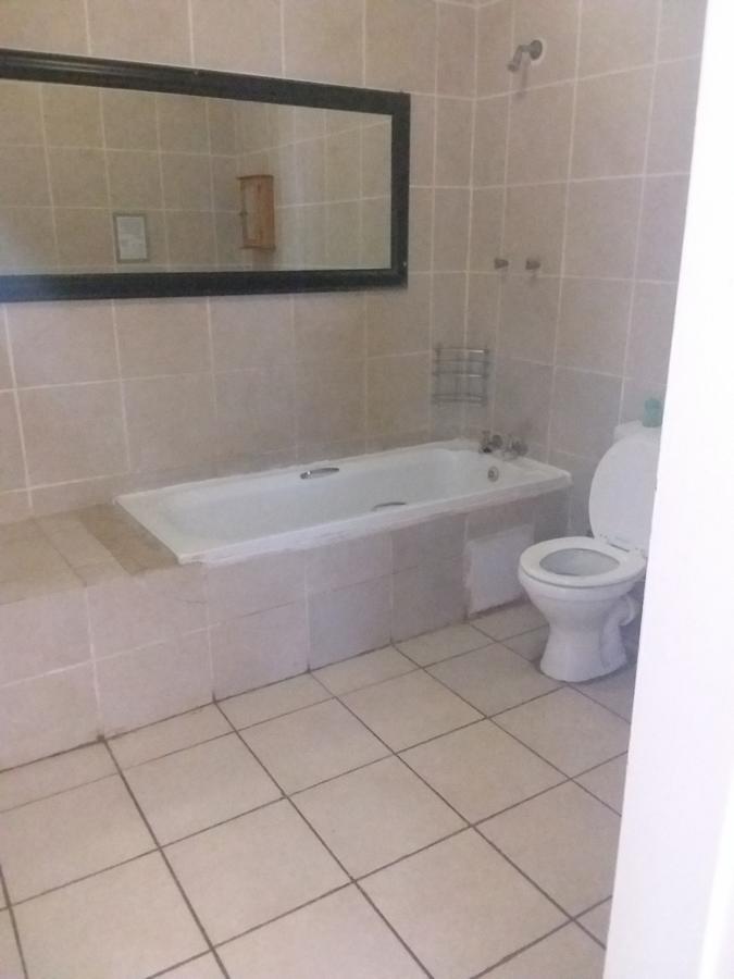 Larona Inn Mafikeng Kültér fotó